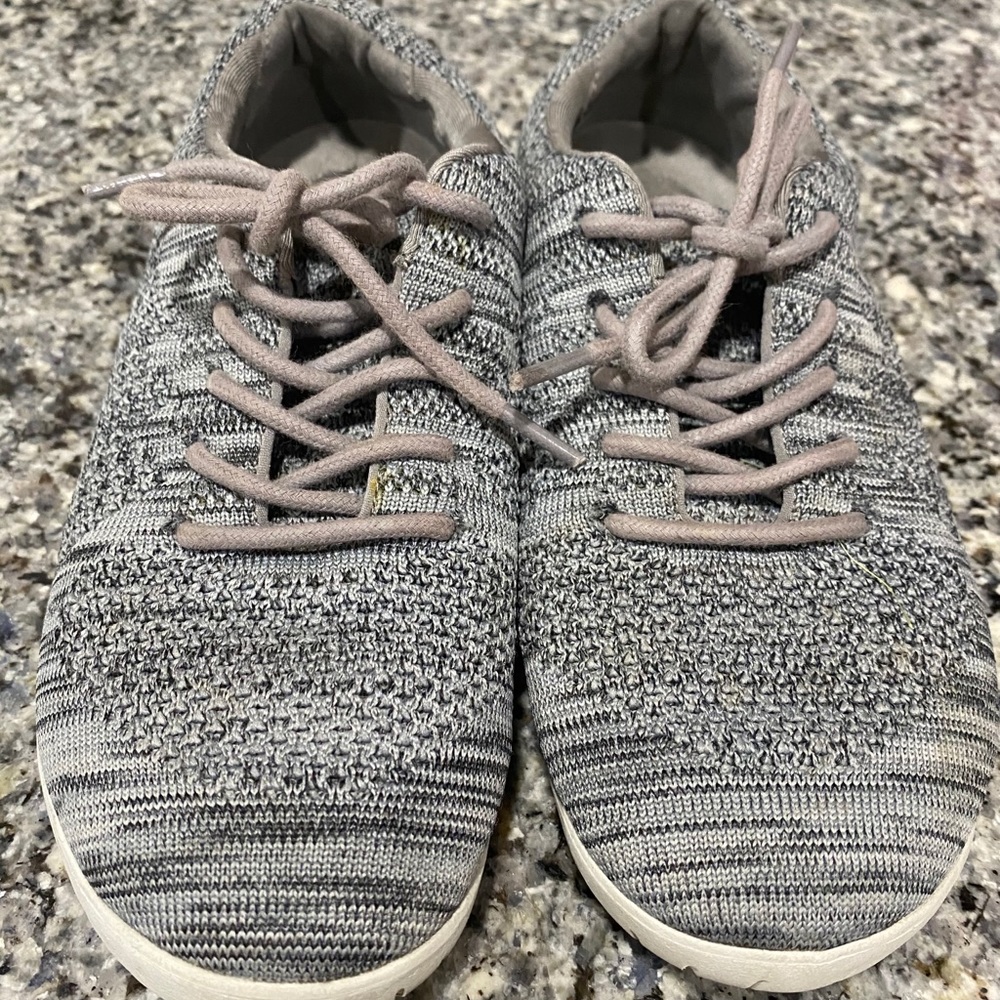 Cloth shoes